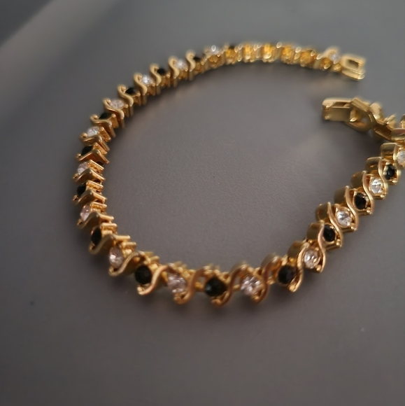 Beautiful Cubic Zirconia Diamonique Bracelet - Picture 7 of 11